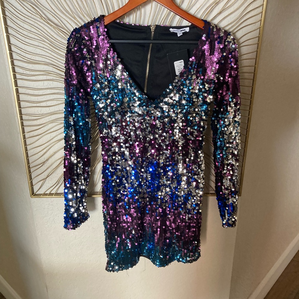 Fashion Nova sequin mini with tag